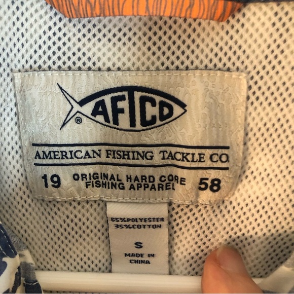 AFTCO Button Down Fishing Shirt. Size Small. - Picture 3 of 13